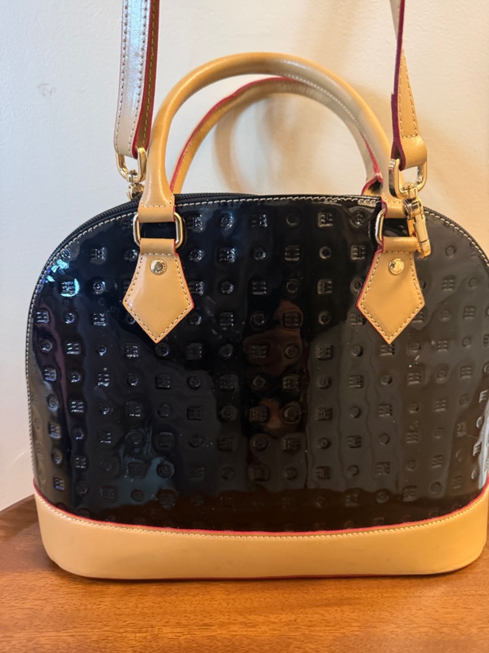 Arcadia Womens Patent Satchel Handbag in Black and Tan